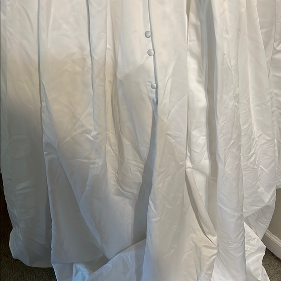Elegant White Wedding Dress Size 12W, 006 - Picture 10 of 10